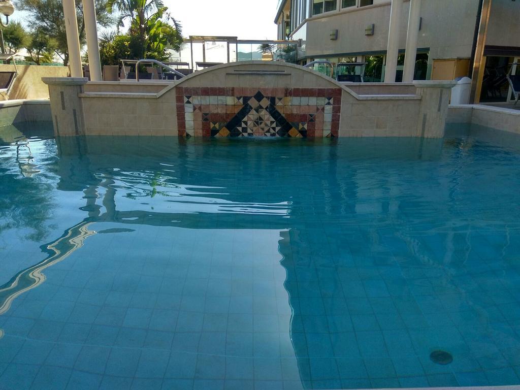 Hotel Lady Mary Milano Marittima Exterior foto