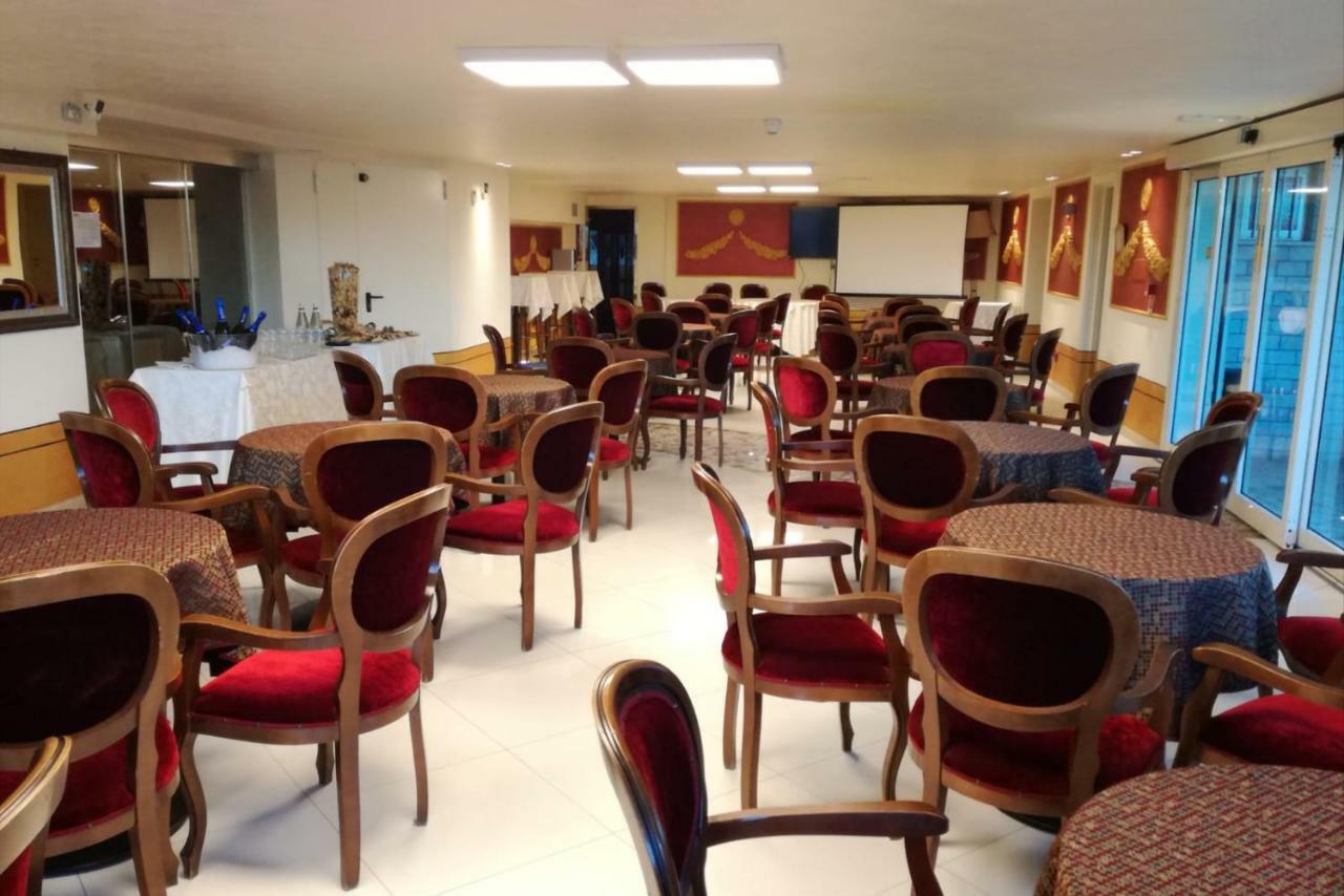 Hotel Lady Mary Milano Marittima Exterior foto